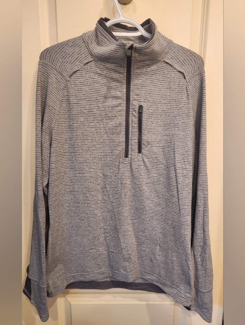 lululemon athletica Men's Light Gray Quarter-Zip Pullover